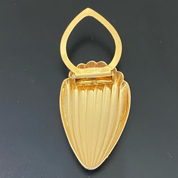 Vintage LIEBA USA Enameled Shell-Shaped Gold-tone Scarf Clip 13g. - Picture 8 of 12